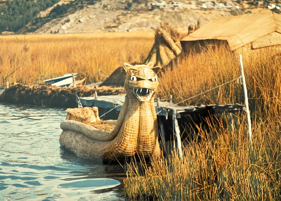 Reed boat, Peru