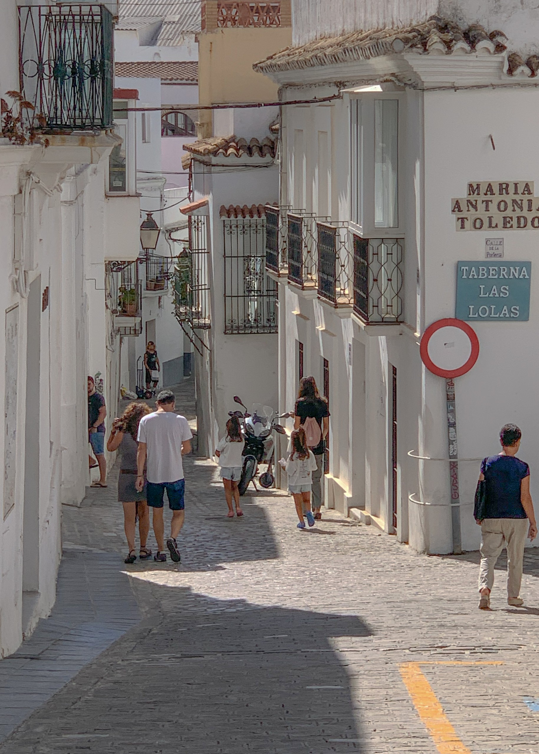 Narrow streets in Tarifa